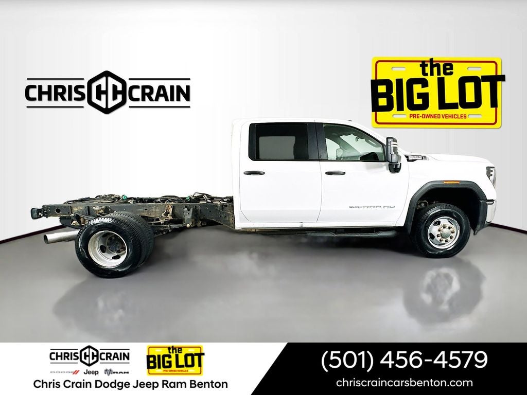 2024 GMC Sierra 3500HD Chassis Pro