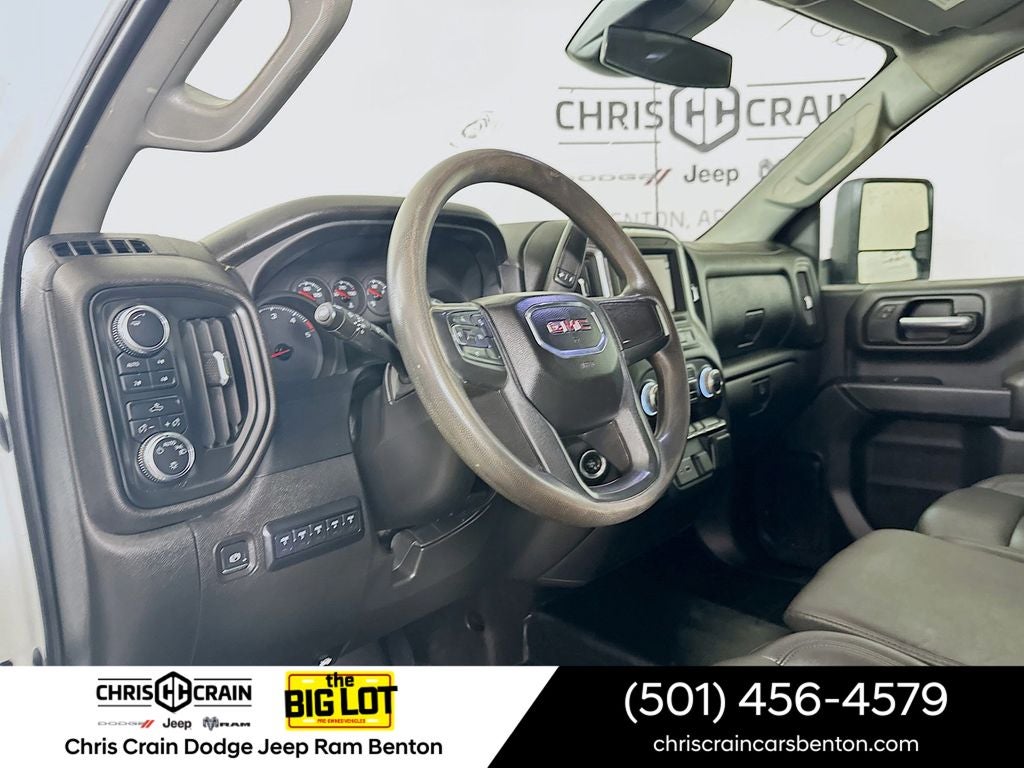 2024 GMC Sierra 3500HD Chassis Pro