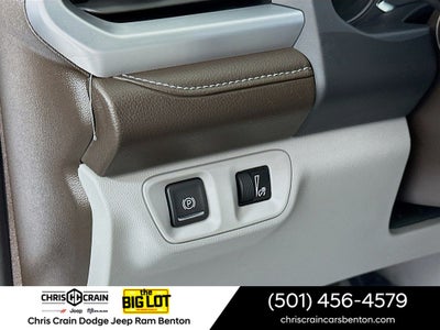 2023 GMC Acadia FWD SLT