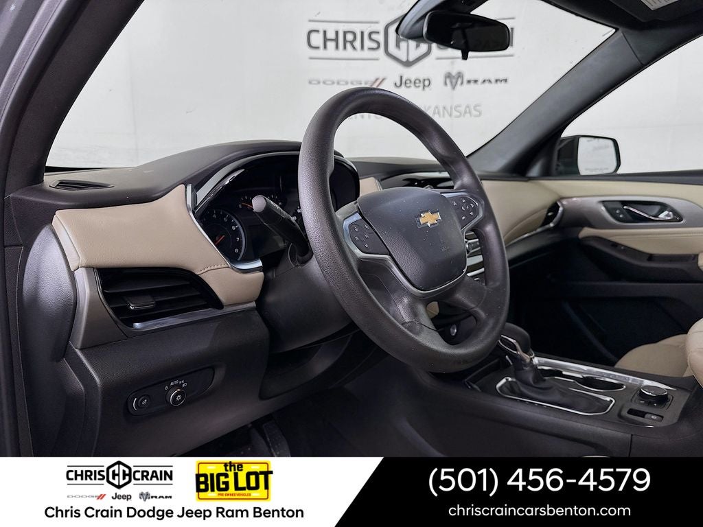 2023 Chevrolet Traverse FWD LS