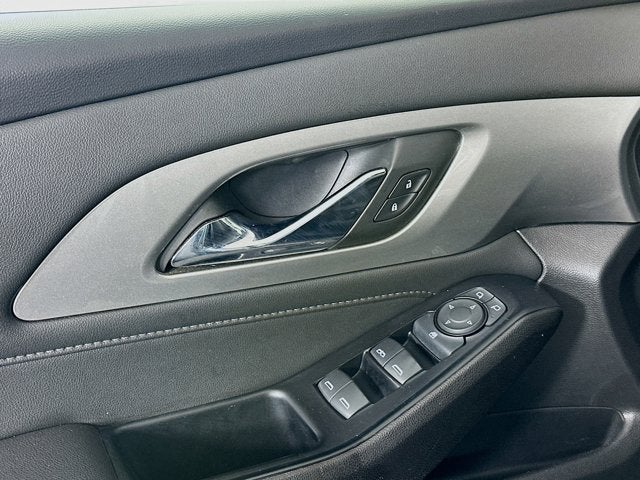 2023 Chevrolet Traverse FWD LT Cloth