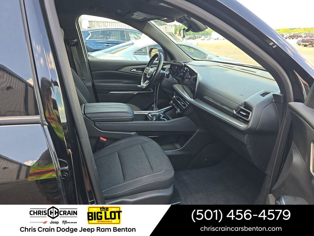 2025 Chevrolet Traverse FWD LT