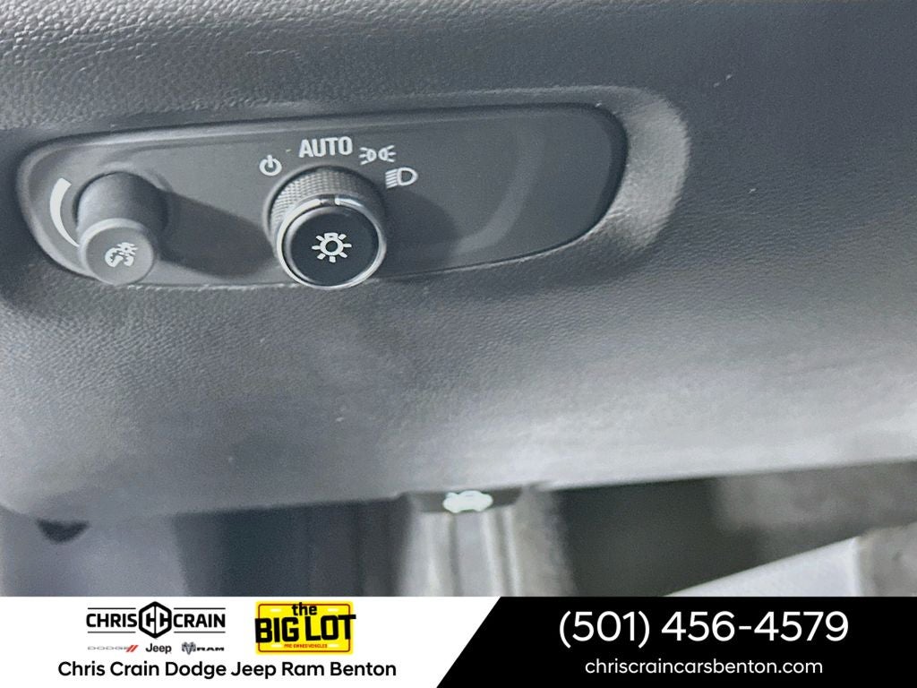 2023 Chevrolet Traverse AWD LT Cloth