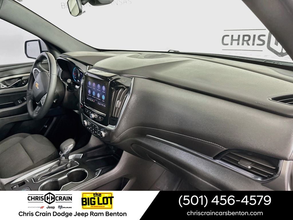 2023 Chevrolet Traverse AWD LT Cloth