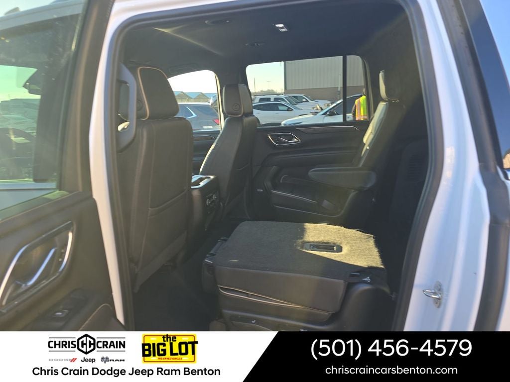 2023 Chevrolet Suburban 4WD Premier