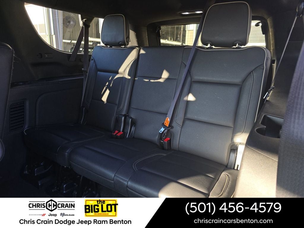 2023 Chevrolet Suburban 4WD Premier