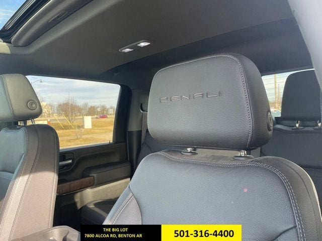 2022 GMC Sierra 2500HD 4WD Crew Cab Standard Bed Denali