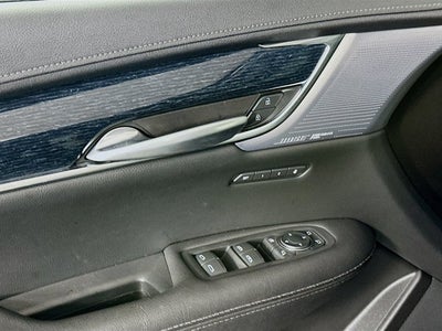 2025 Cadillac XT5 FWD Premium Luxury