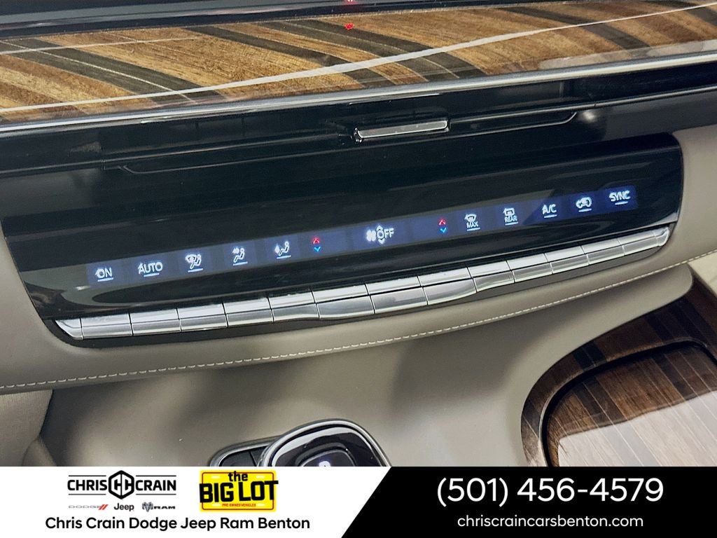 2023 Cadillac Escalade 4WD Sport Platinum