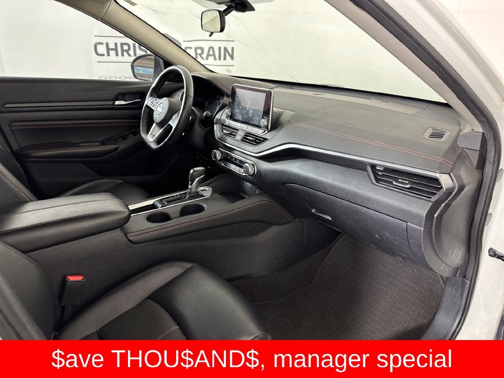 2022 Nissan Altima SR FWD