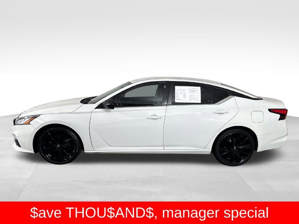 2022 Nissan Altima SR FWD