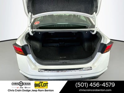 2023 Nissan Altima SR FWD