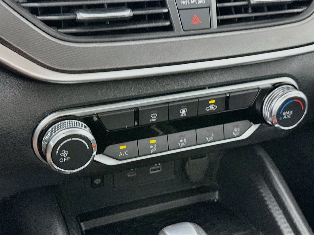 2026 Nissan Altima SR FWD