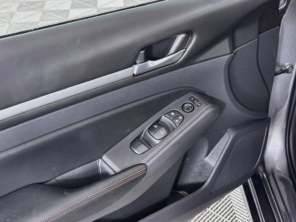 2026 Nissan Altima SR FWD