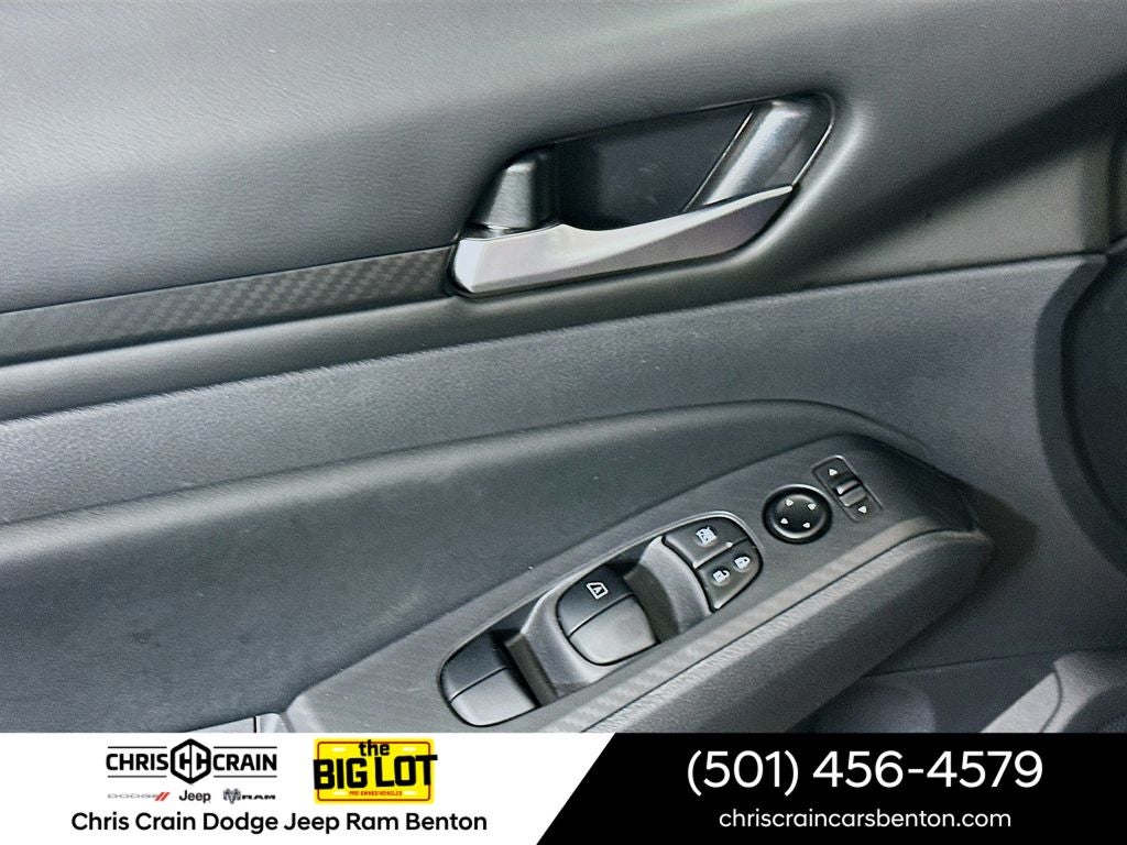 2025 Nissan Altima SV FWD