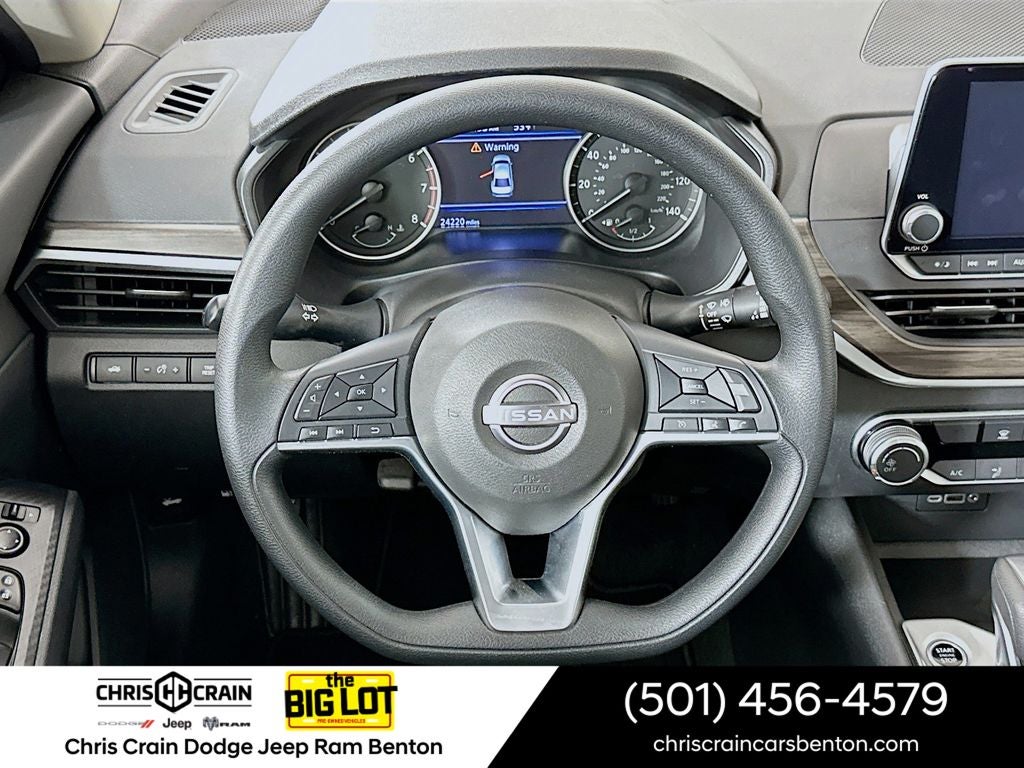 2025 Nissan Altima SV FWD