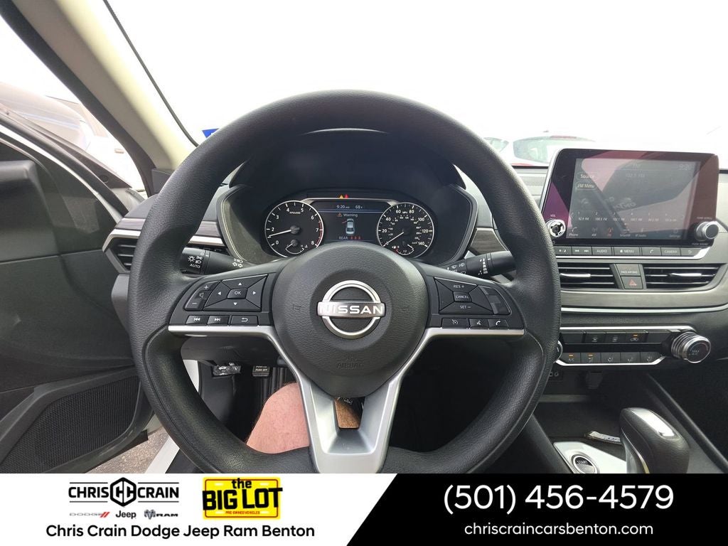 2025 Nissan Altima SV FWD