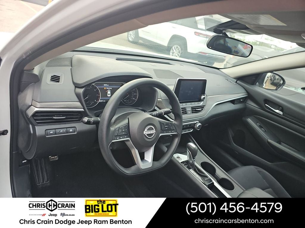 2025 Nissan Altima SV FWD