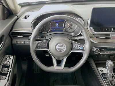 2023 Nissan Altima SL FWD