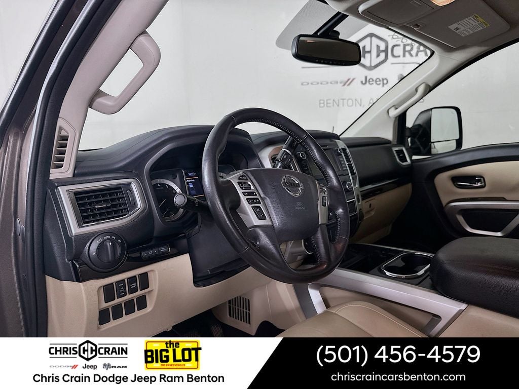 2019 Nissan TITAN SV