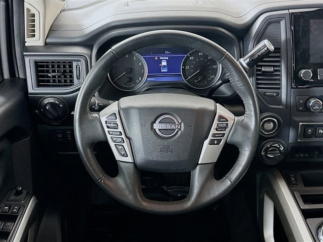 2024 Nissan TITAN Crew Cab SV 4x4