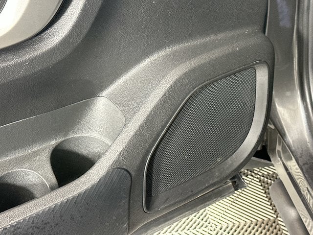 2024 Nissan TITAN Crew Cab SV 4x4