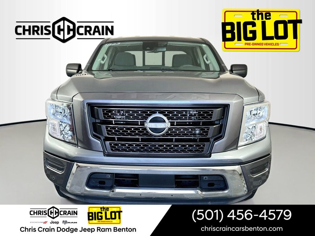 2023 Nissan TITAN Crew Cab SV 4x2