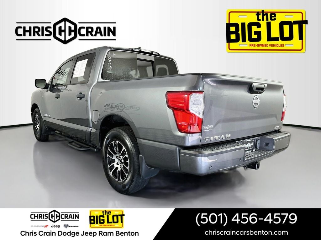 2023 Nissan TITAN Crew Cab SV 4x2