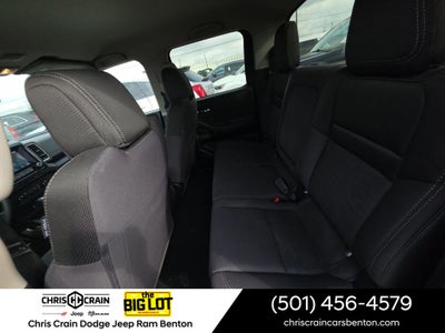 2024 Nissan Frontier Crew Cab SV 4x2