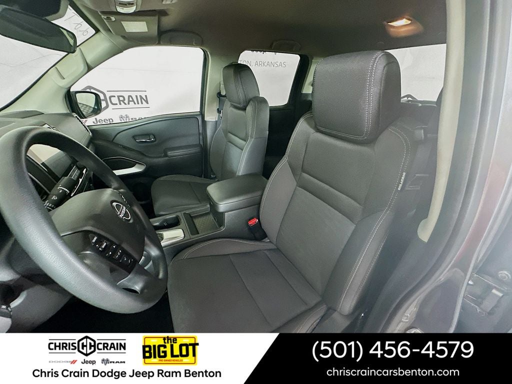 2024 Nissan Frontier Crew Cab SV 4x2