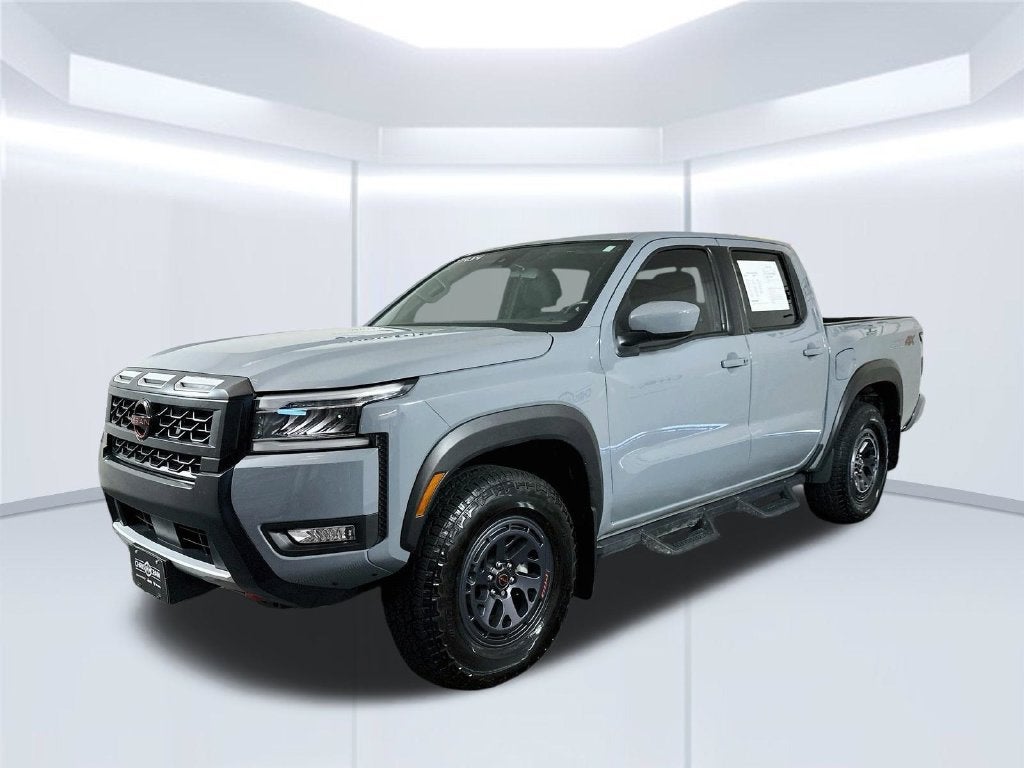 2025 Nissan Frontier Crew Cab PRO-4X 4x4