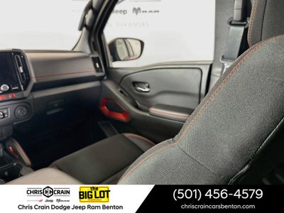2025 Nissan Frontier Crew Cab PRO-4X 4x4