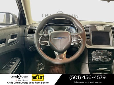 2023 Chrysler 300 Touring
