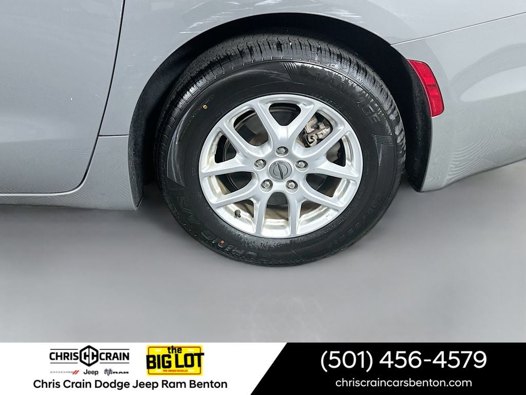 2023 Chrysler Pacifica Touring L