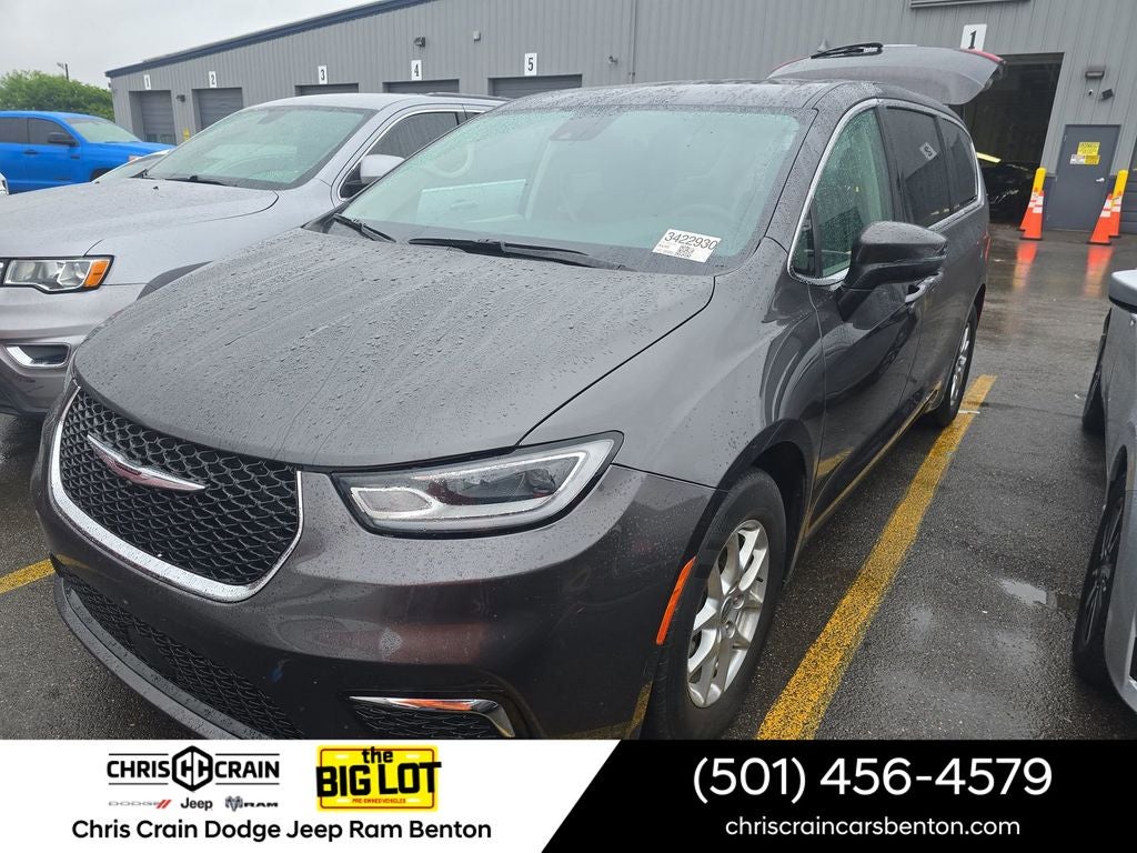 2023 Chrysler Pacifica Touring L