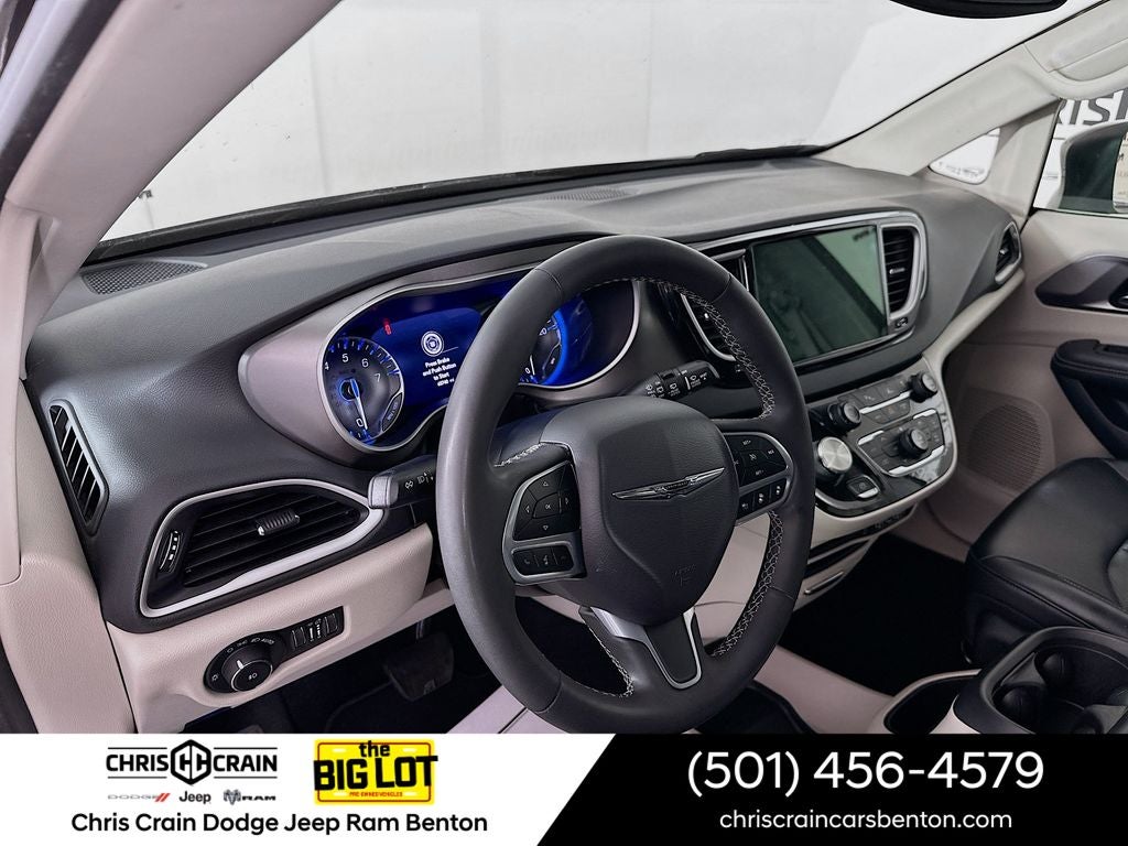 2023 Chrysler Pacifica Touring L