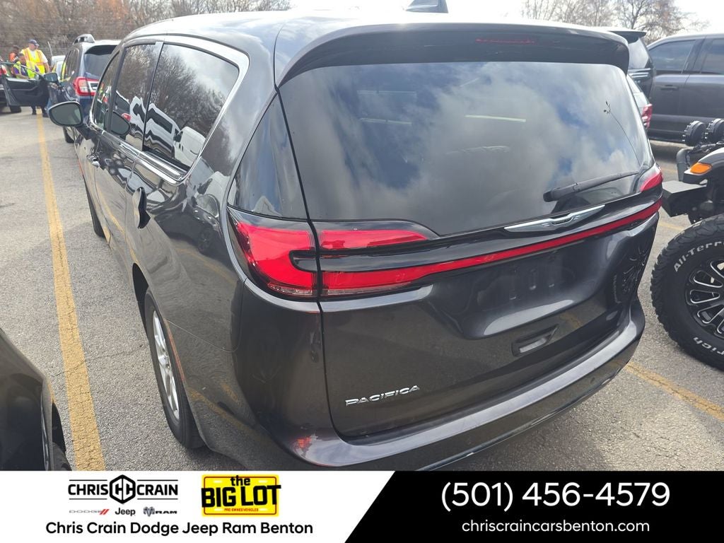 2023 Chrysler Pacifica Touring L
