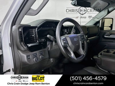 2025 Chevrolet Silverado 2500HD 4WD Crew Cab Standard Bed LT