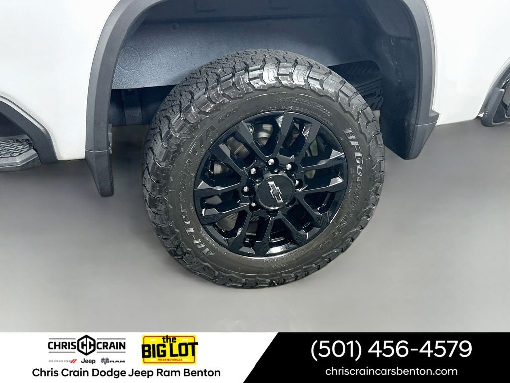 2025 Chevrolet Silverado 2500HD 4WD Crew Cab Standard Bed LT