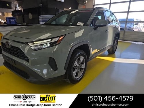 2022 Toyota RAV4 XLE