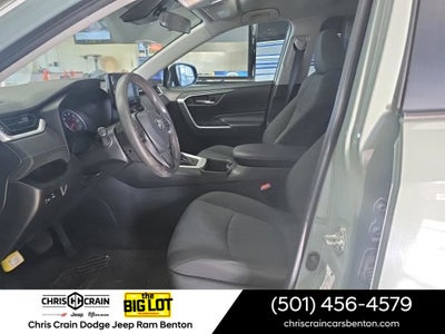 2022 Toyota RAV4 XLE