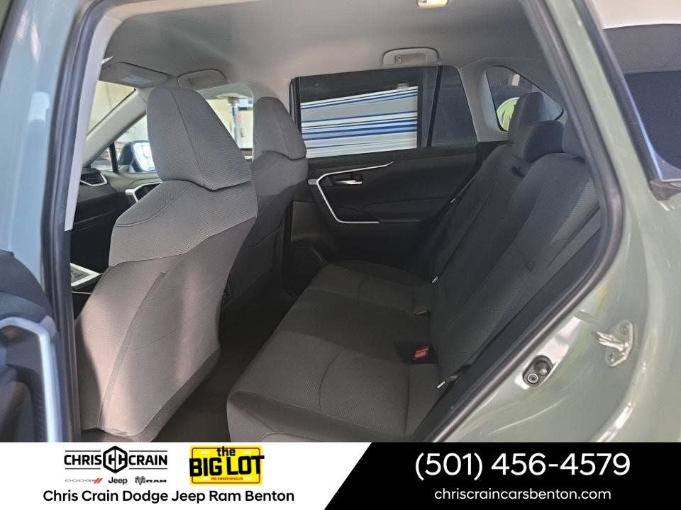 2022 Toyota RAV4 XLE