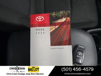 2022 Toyota RAV4 XLE