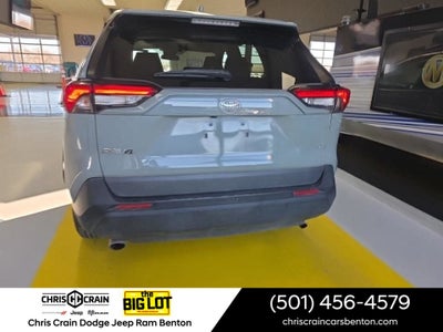 2022 Toyota RAV4 XLE