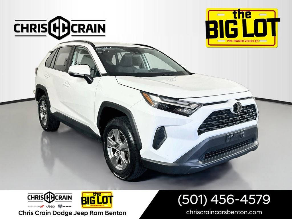2025 Toyota RAV4 XLE