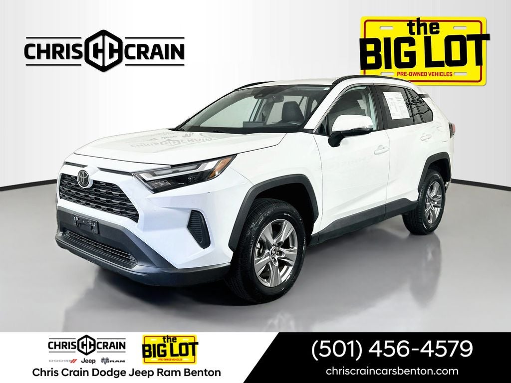 2025 Toyota RAV4 XLE