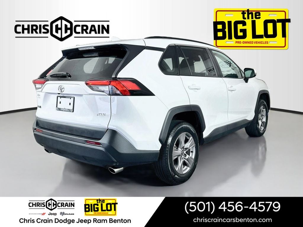 2025 Toyota RAV4 XLE