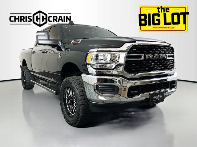 2024 RAM 3500 Tradesman Crew Cab 4x4 6'4' Box