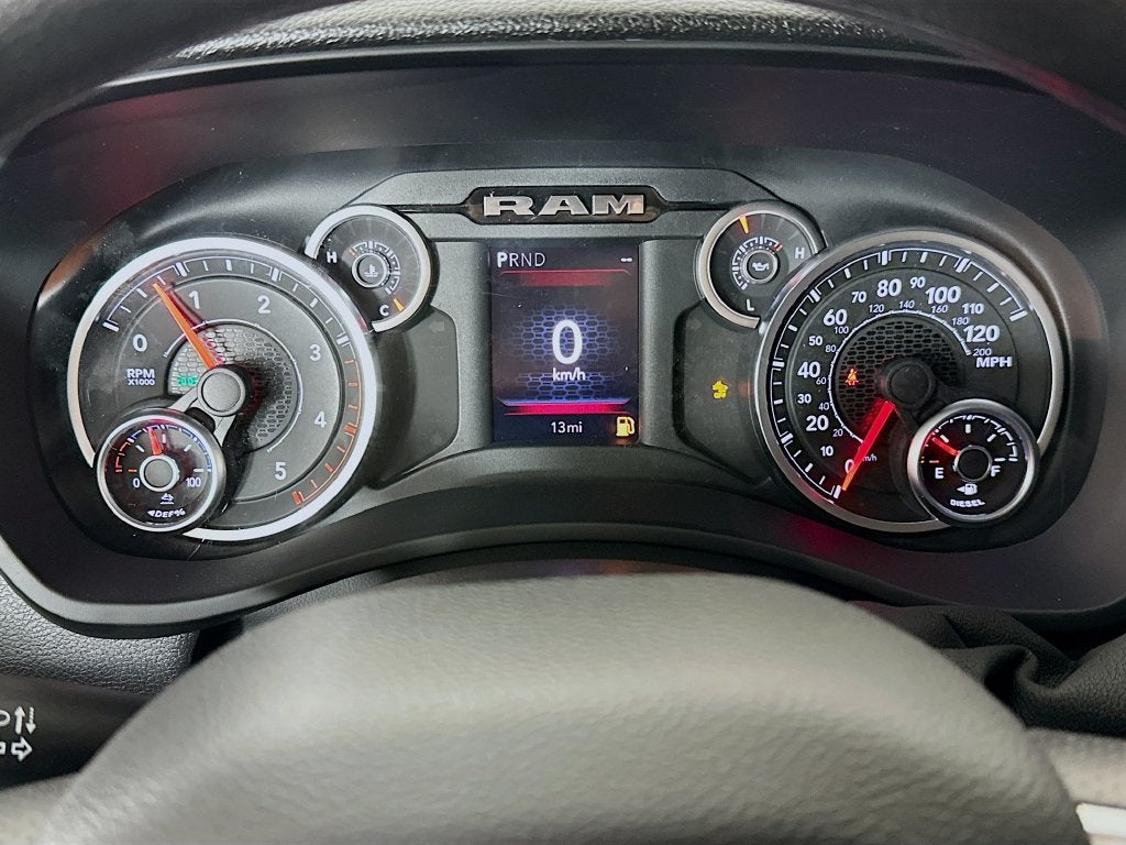 2026 RAM 2500 Tradesman Crew Cab 4x4 6'4' Box
