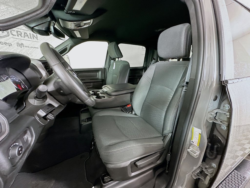 2026 RAM 2500 Tradesman Crew Cab 4x4 6'4' Box